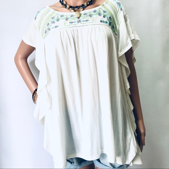 Chip & Pepper Embroidered Tunic w/Ruffled Sleeve - Picture 3 of 6